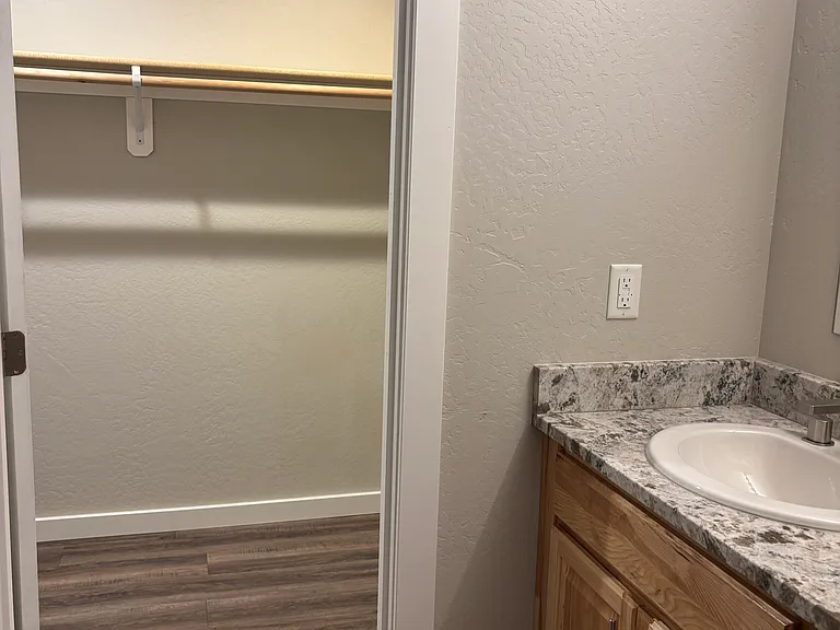 124 SW Donna Jean Way — Photo 24