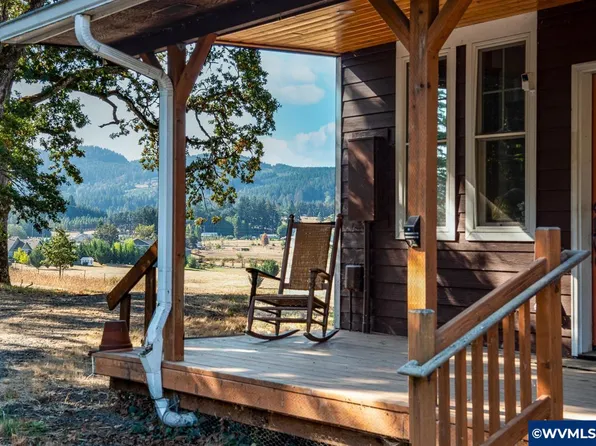 31527 Stoltz Hill Rd, Lebanon, OR 97355