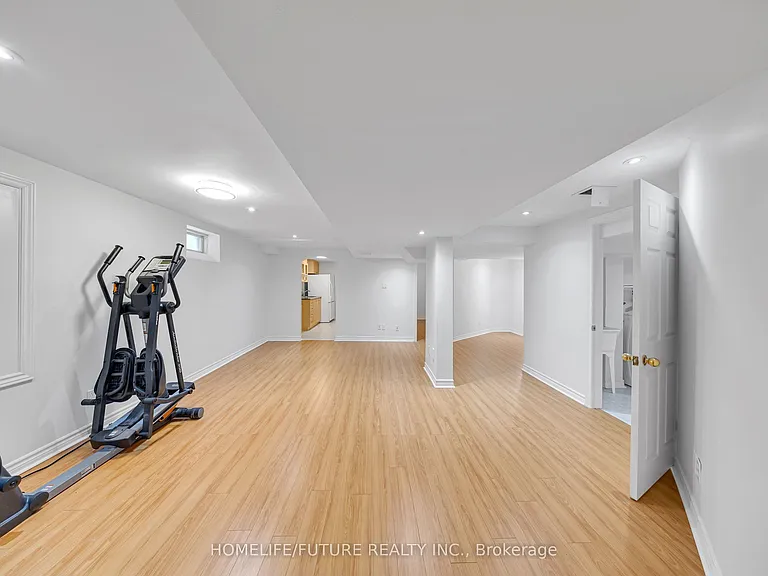 262 Helen Ave — Photo 43