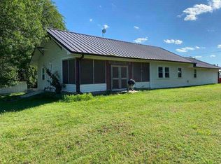 6351 E Gate Rd, Newkirk, OK 74647