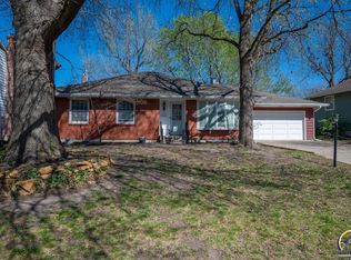 1516 SW Ward Pkwy, Topeka, KS 66604