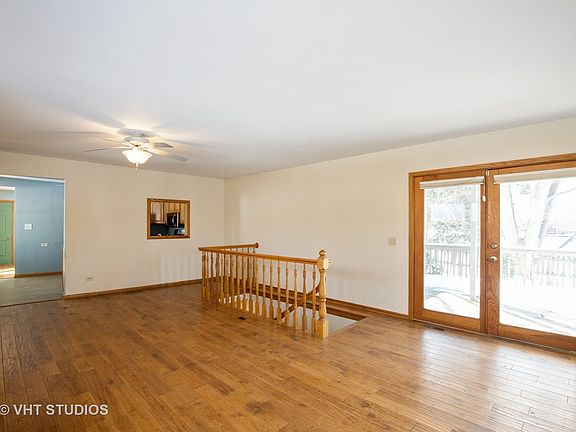 3rd image of 2510 Carmel Blvd