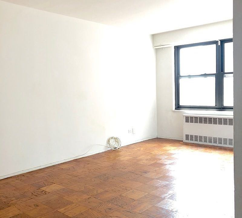 1st image of 413 Grand St APT 1605