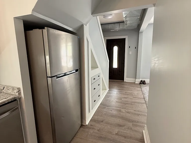 29 Melvin Pl #1 — Photo 6