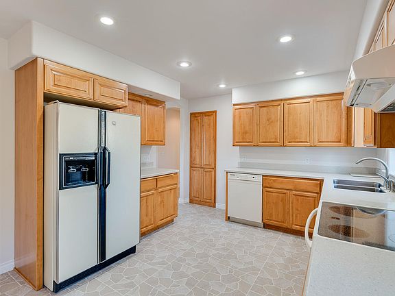 5th image of 3745 W Eaglerock Dr
