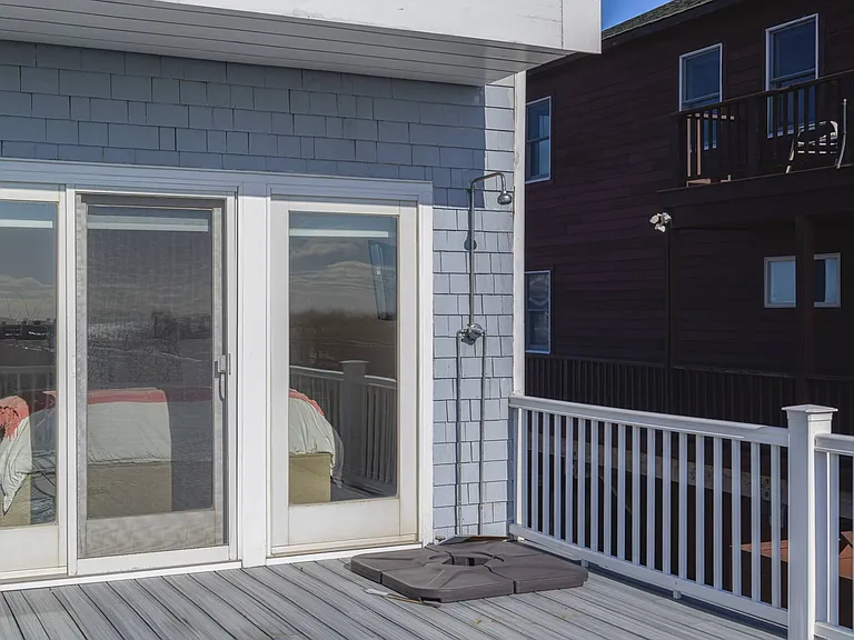 817 Dune Rd — Photo 9
