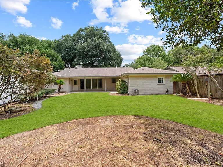 8307 Braesview Ln — Photo 28