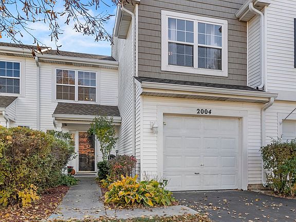 2nd image of 2004 Orchard Ln