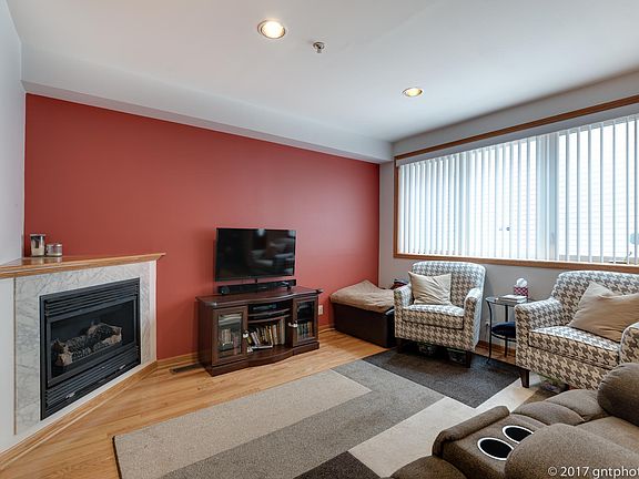 5th image of 317 Elgin Ave Unit B