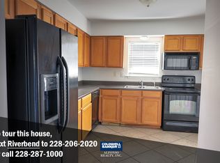 1625 Martin Bluff Rd APT 50, Gautier, MS 39553