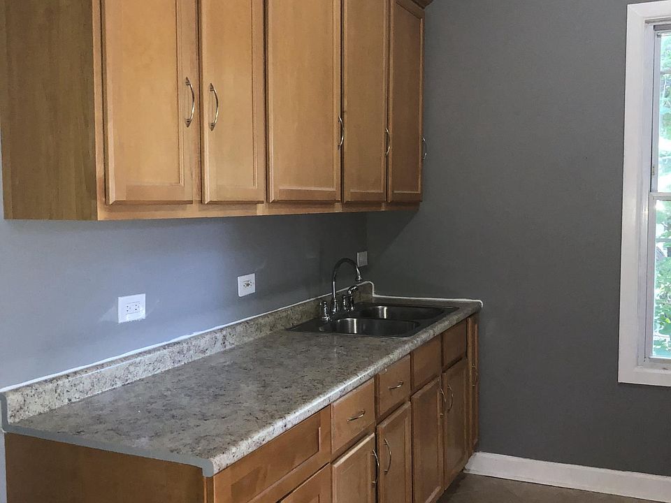 2nd image of 8020 S Coles Ave #2