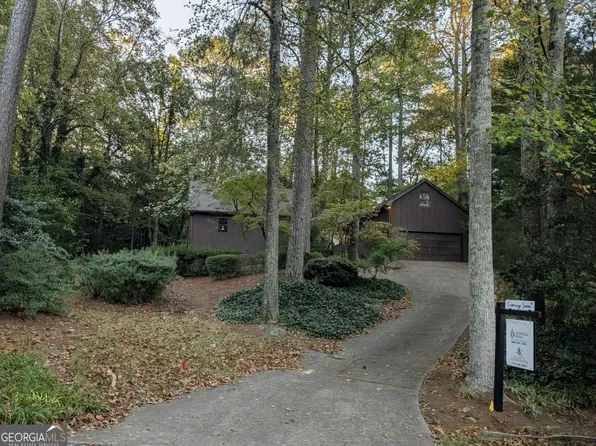 1434 Woodwind Ct, Marietta, GA 30068