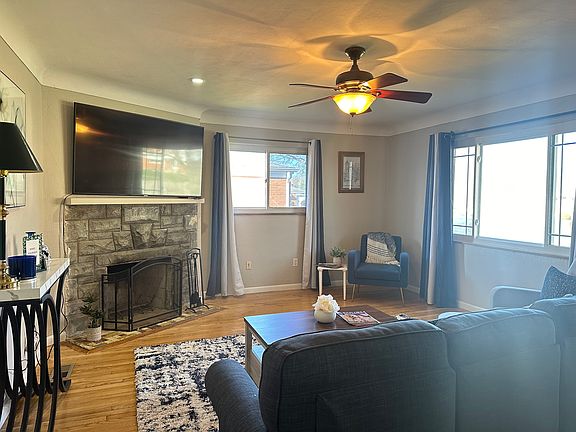 4th image of 1908 Echo Woods Ct