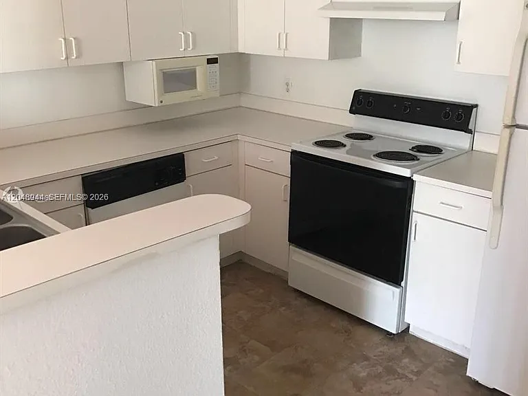 4420 NW 107th Ave #207 — Photo 3