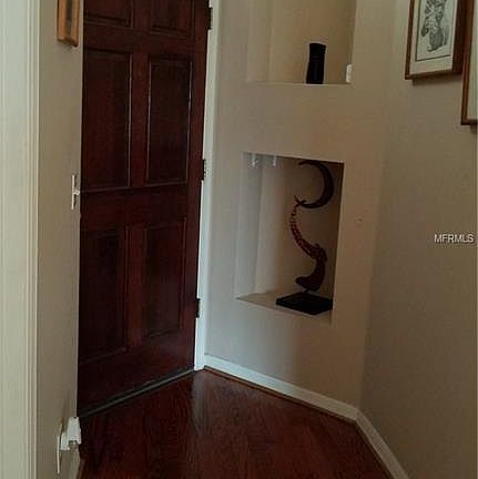 3rd image of 1062 Royal Oaks Dr