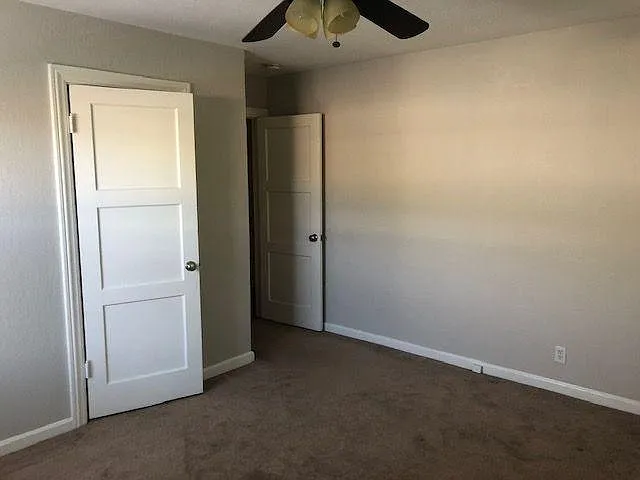 15045 Herring Ave — Photo 3