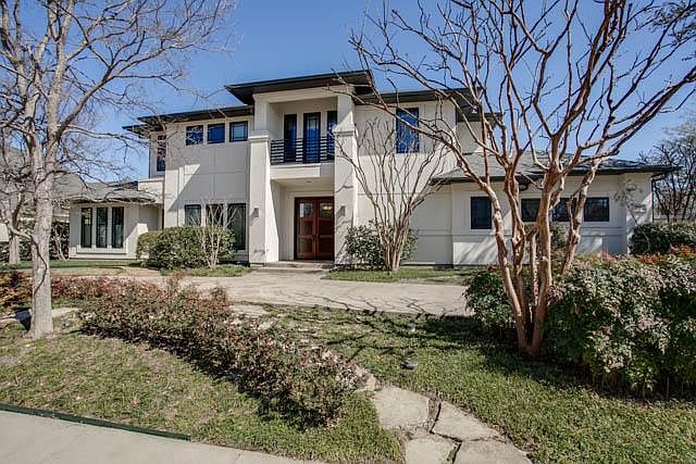 1st image of 7247 Lake Edge Dr