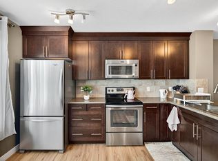 7327 Edgemont Way NW, Edmonton, AB T6M0S1