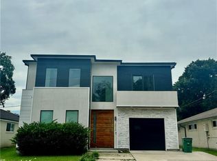3012 Metairie Hts, Metairie, LA 70002