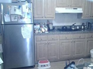 20 Hickory Rd, Port Washington, NY 11050