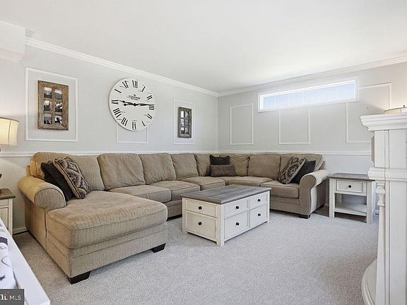 4th image of 107 Covington Pl