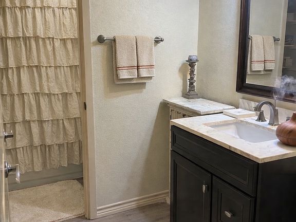 5th image of 8419 Hearth Dr APT 3