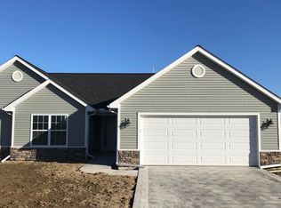 1718 N Wynn Rd, Oregon, OH 43616