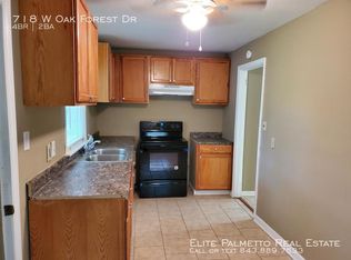 718 W Oak Forest Dr, Charleston, SC 29407