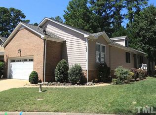 122 Talon Dr, Cary, NC 27518