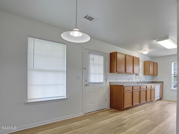 5th image of 116 Ribbon Cane Dr