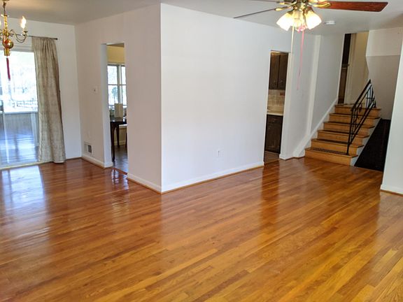 4th image of 4204 Landgreen St