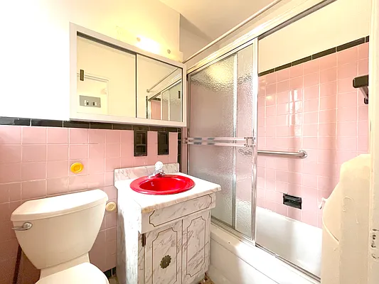 Sold by Korr Realty | media 32