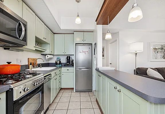 4th image of 96 Schermerhorn St APT 2F
