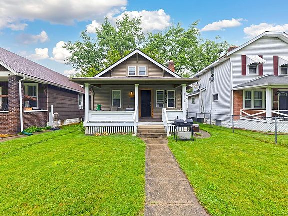 2nd image of 1372 Aberdeen Ave