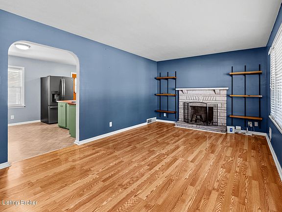 5th image of 4415 Mann Ave