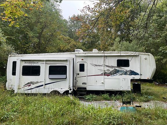 2nd image of 669 Shewville Road