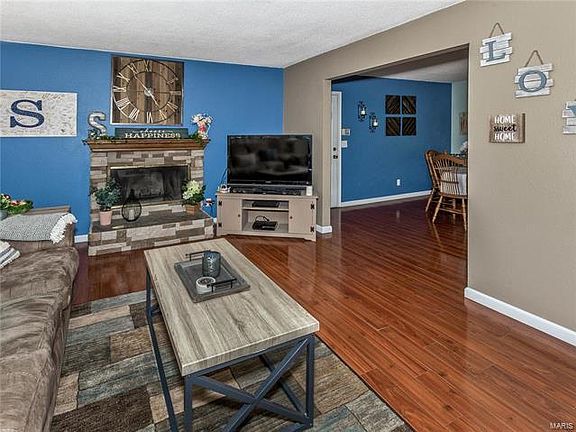 4th image of 115 Glenwood Dr
