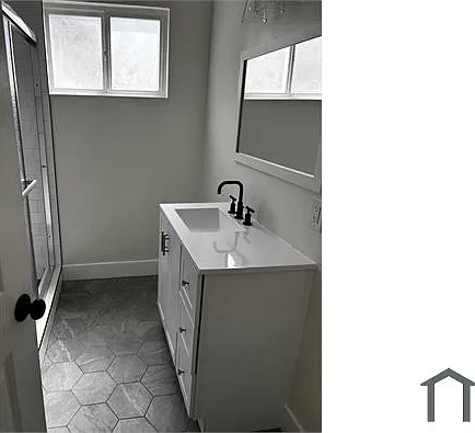 1242 N New Hampshire Ave #11 — Photo 4