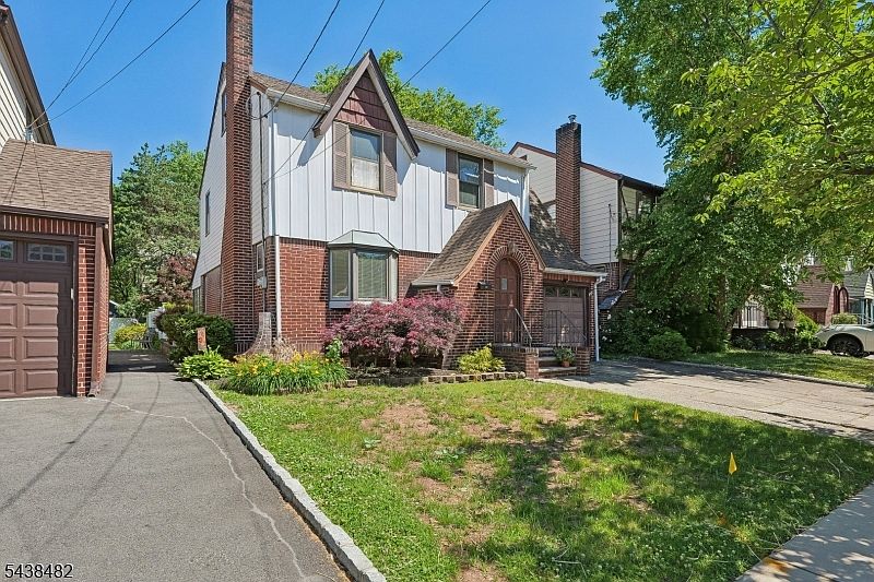 1st image of 26 Ferncliff Rd