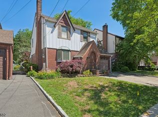 26 Ferncliff Rd, Bloomfield, NJ 07003