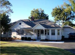 711 Courtland Ave, Muscle Shoals, AL 35661