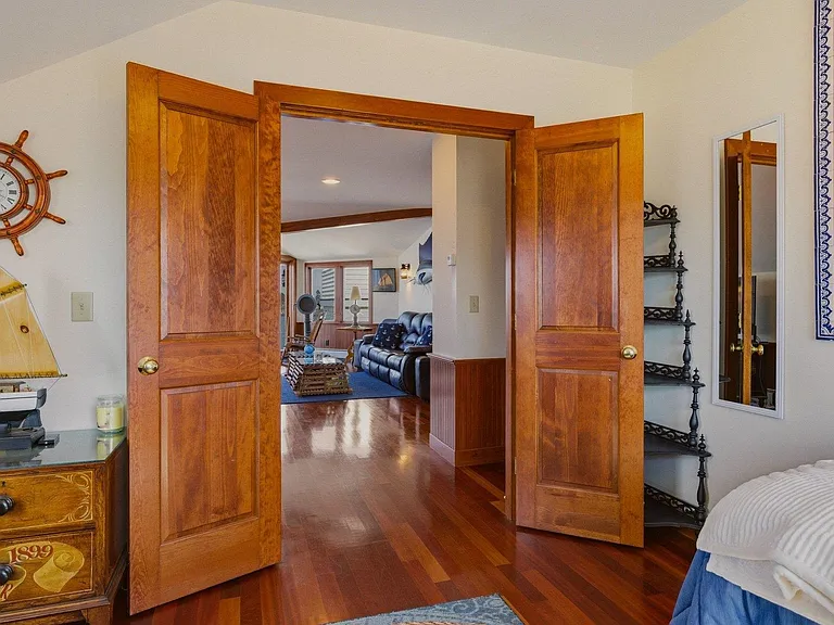 130 Harbor Rd — Photo 24