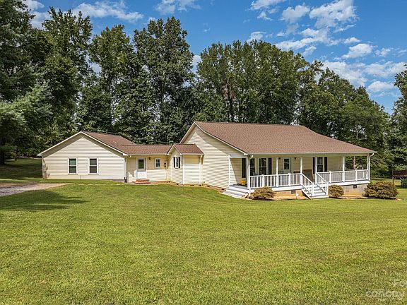2nd image of 171 Bevis Ln