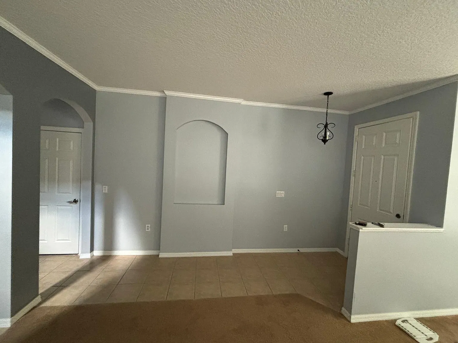 4 bed, 2342 sqft, $3,500 — Photo 4