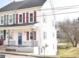 13 Water St, Windsor, PA 17366