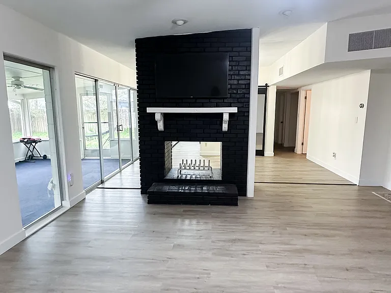 4315 Blonigen Ave — Photo 3