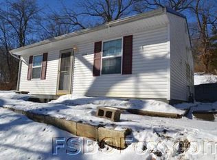 3136 Indian Rd, Davenport, IA 52802