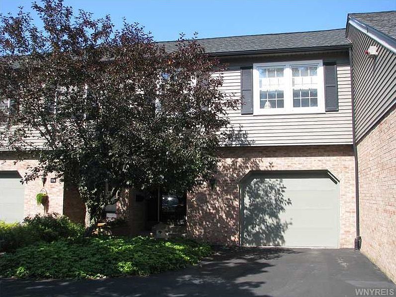 1st image of 114 Bridle Path