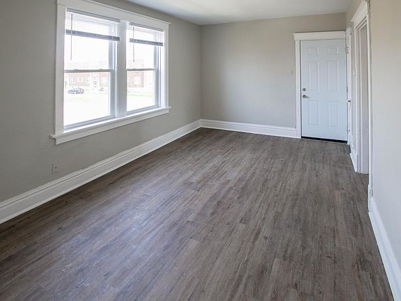 4th image of 3847 Gustine Ave #1N