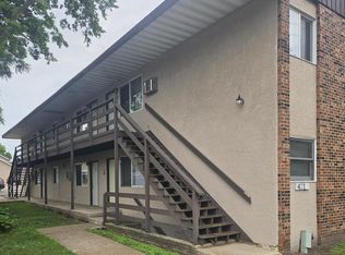 421 10th St N, La Crosse, WI 54601